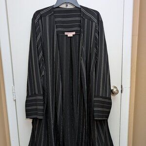 Plus Size In Every Story Black & White Striped Tunic